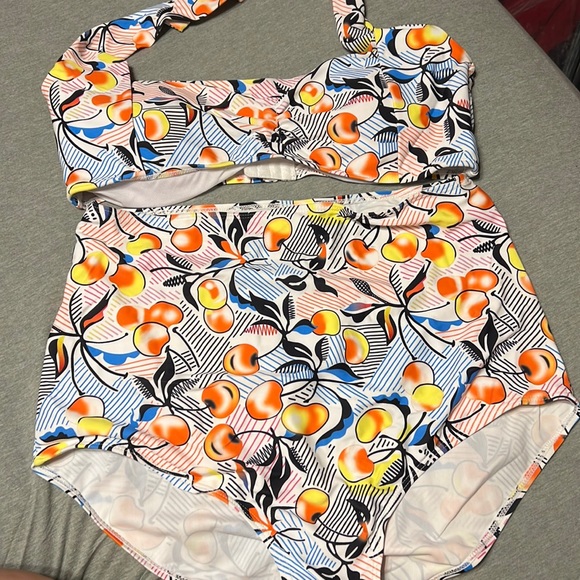 Unlabeled Bikini 👙 Wrap Possibly Plus Size 16/18. Top Wrap Around Neck Style. - Picture 1 of 3